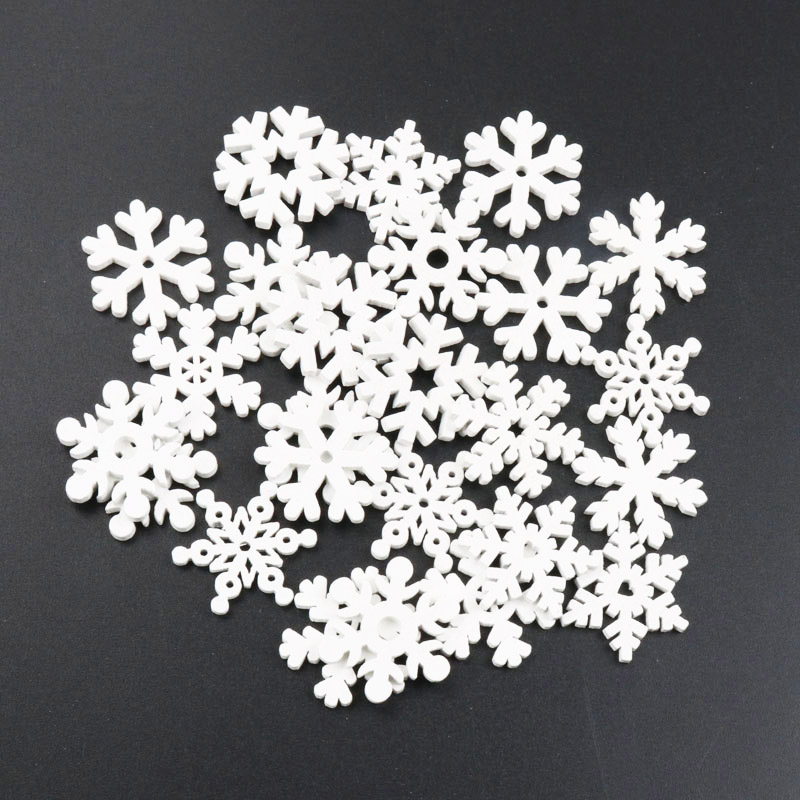 Christmas Craft Embellishment - زينة عيد الميلاد الخشبية ، 20