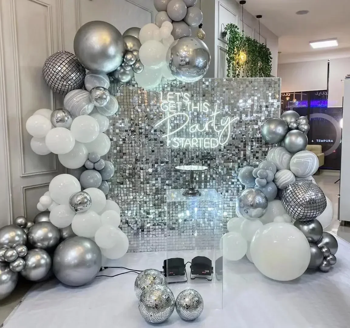12/24/30 قطعة لامع جدار الخلفي - مراجعة Sequin Fabric Panel وسعره